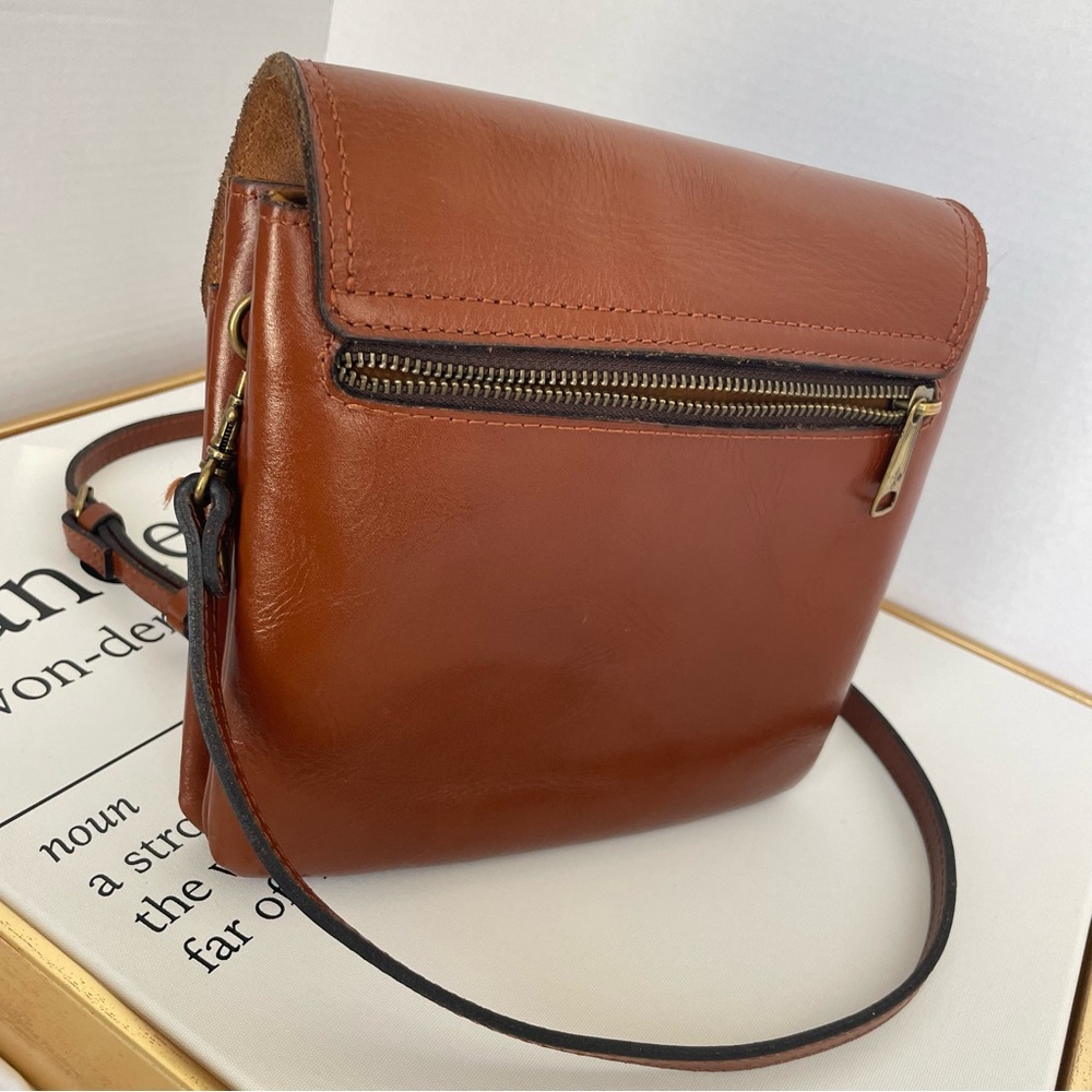 Patricia Nash Tan Flap Leather Crossbody Bag - Picture 5 of 14